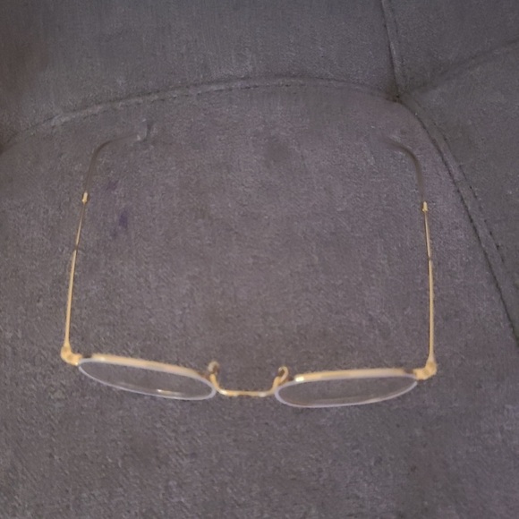 Ray-Ban Gold Wireframe Eyeglasses - Picture 8 of 9